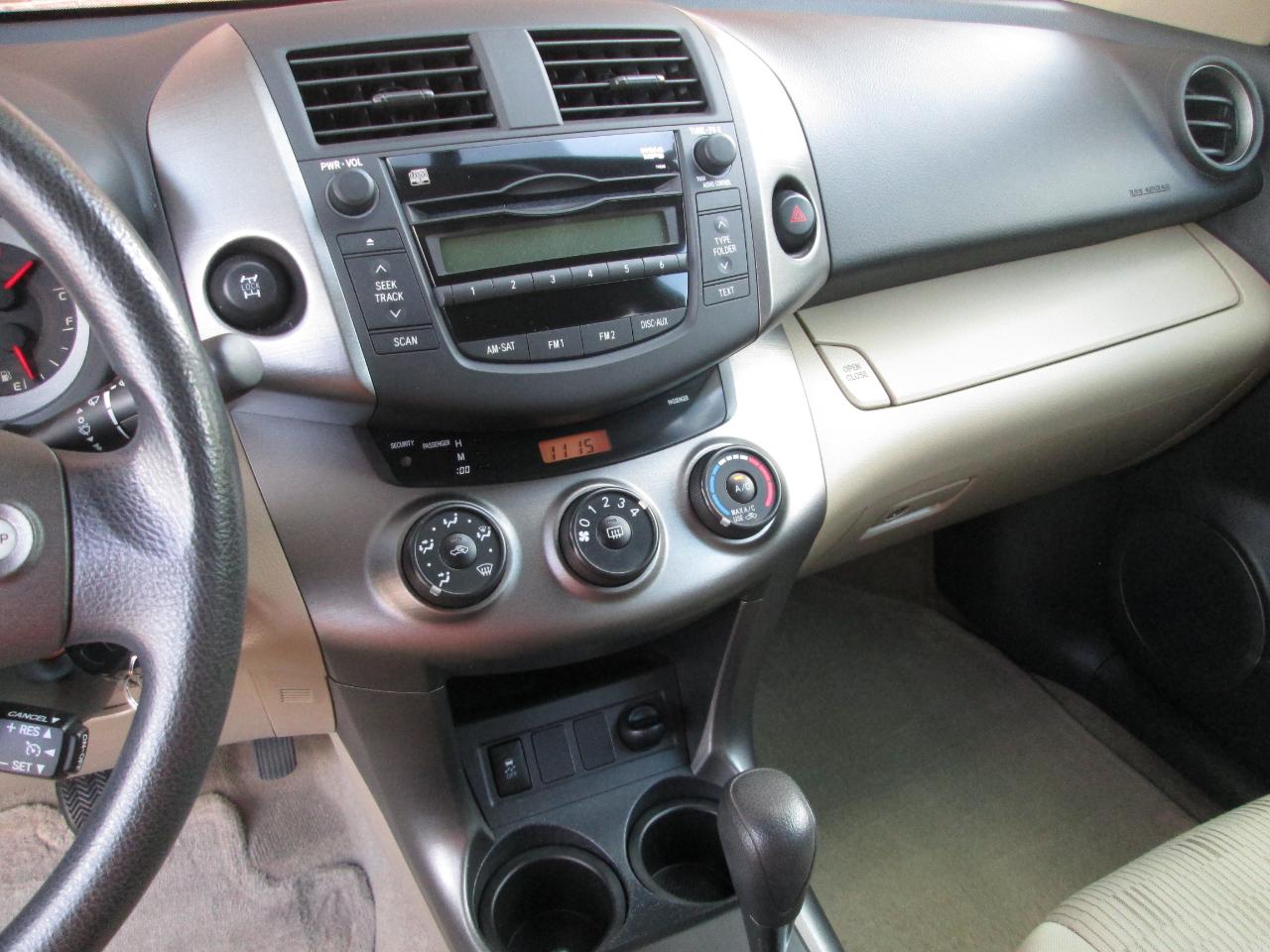 Toyota RAV4 Base I4 4WD with 3rd Row 2009