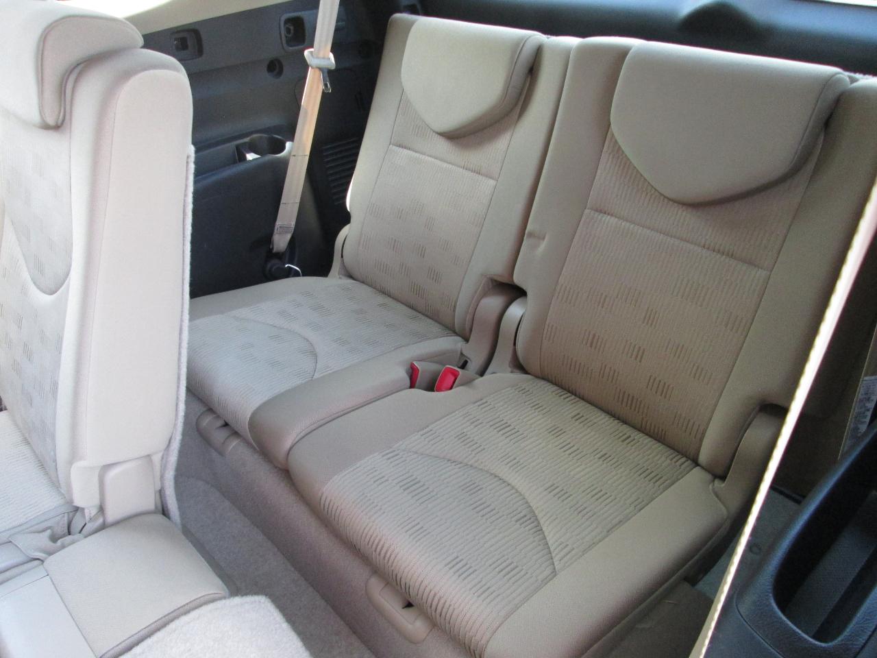 Toyota RAV4 Base I4 4WD with 3rd Row 2009