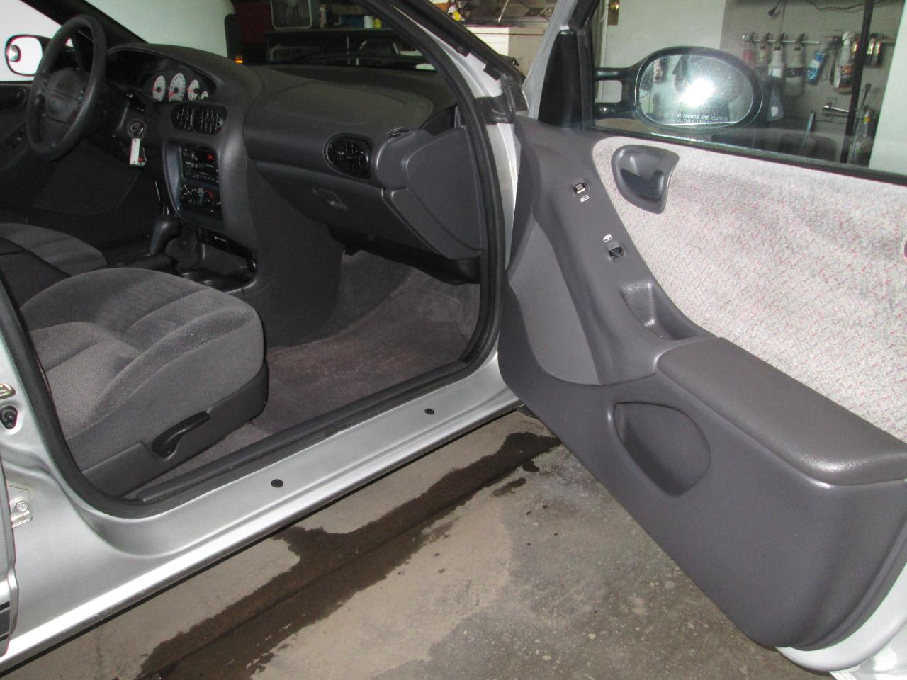 Dodge Stratus SE 2000
