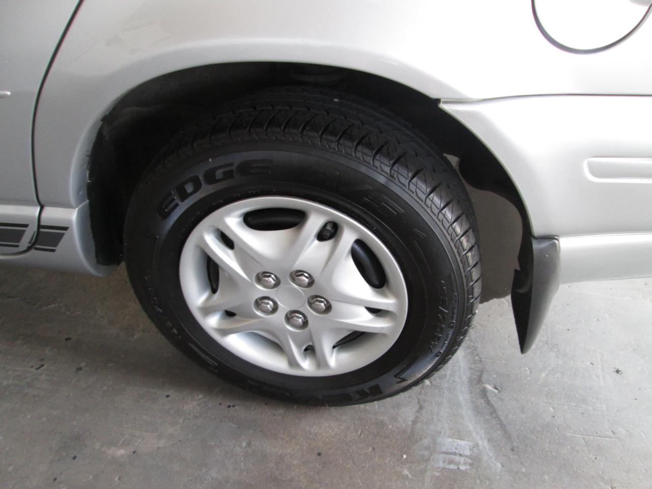 Dodge Stratus SE 2000