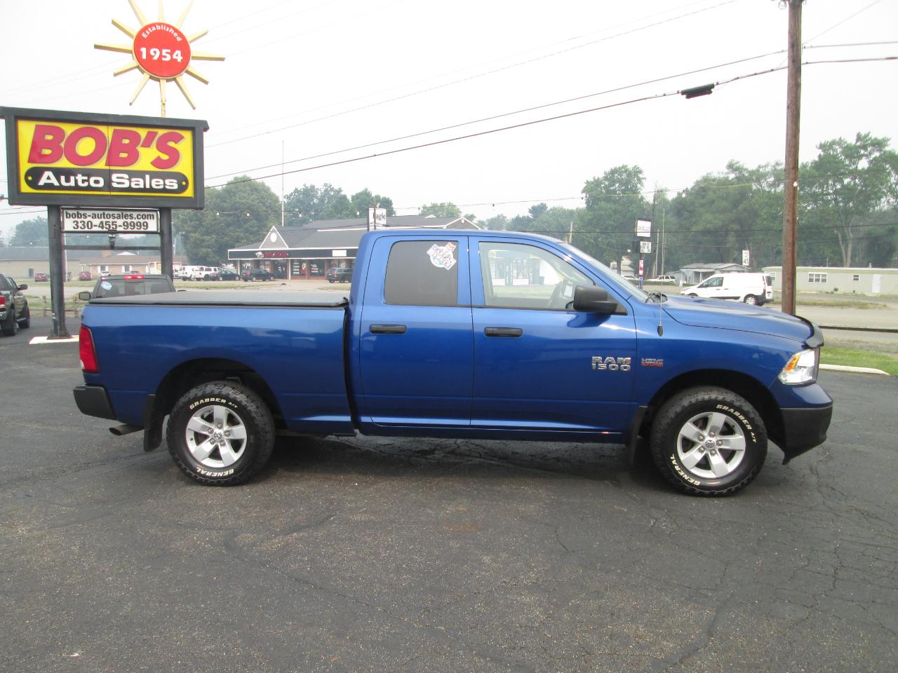 RAM 1500 Tradesman Quad Cab 4WD 2015