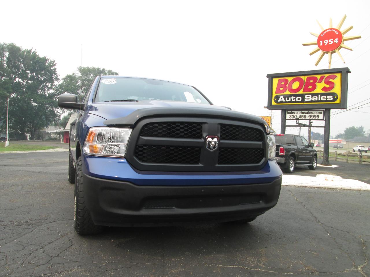 RAM 1500 Tradesman Quad Cab 4WD 2015