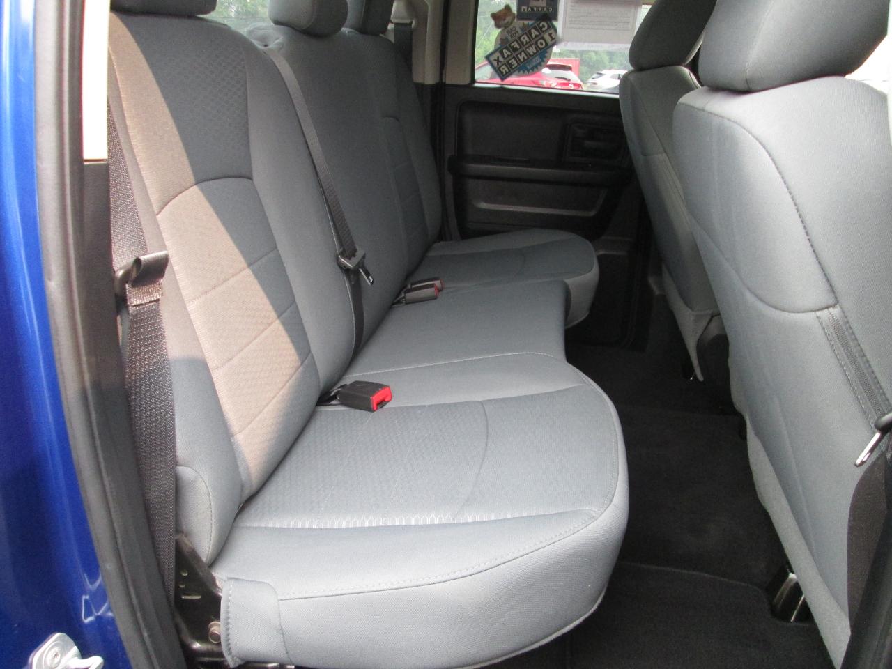 RAM 1500 Tradesman Quad Cab 4WD 2015