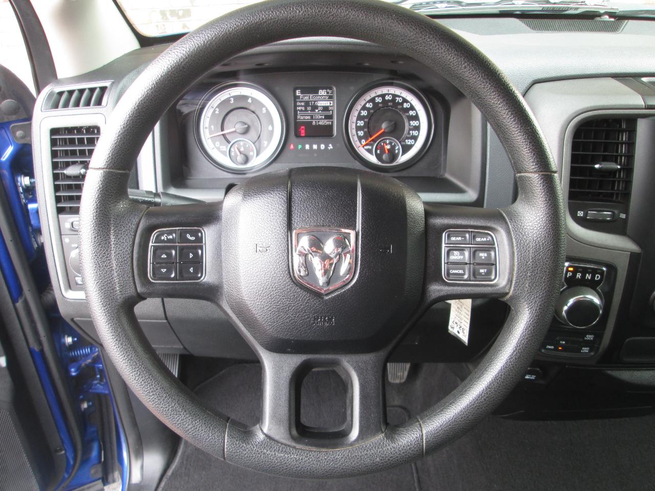 RAM 1500 Tradesman Quad Cab 4WD 2015