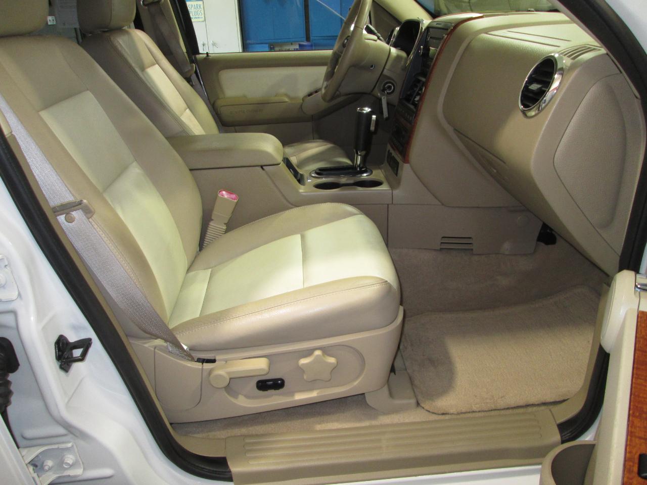 Ford Explorer Eddie Bauer 4.0L 4WD 2008