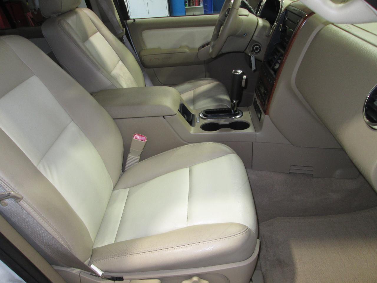 Ford Explorer Eddie Bauer 4.0L 4WD 2008