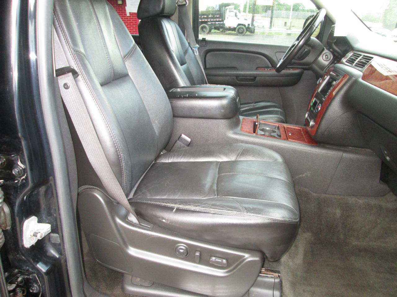 Chevrolet Suburban LTZ 1500 4WD 2007