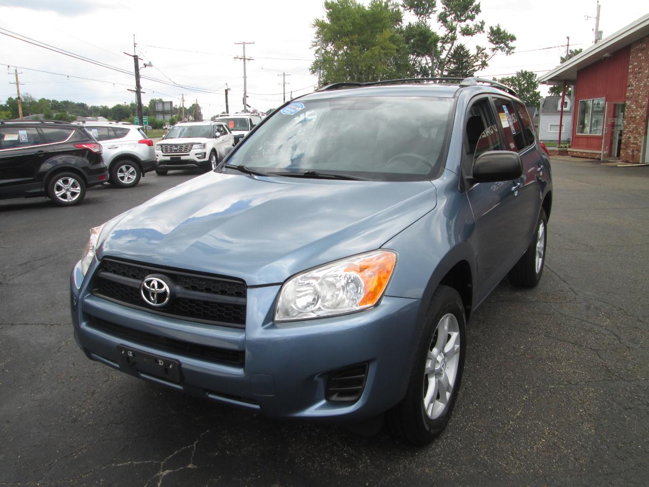 Toyota RAV4 Base I4 4WD 2012