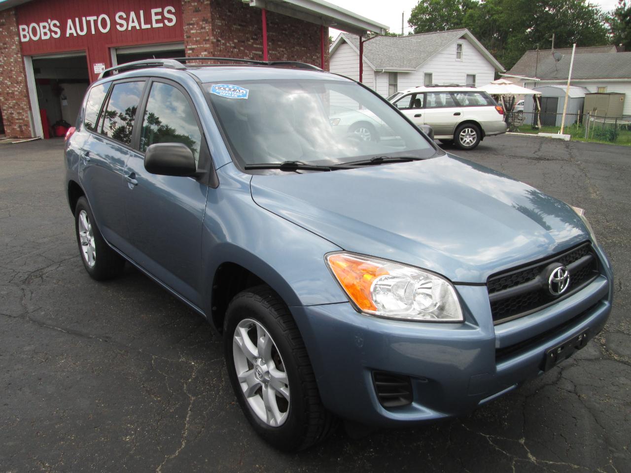 Toyota RAV4 Base I4 4WD 2012