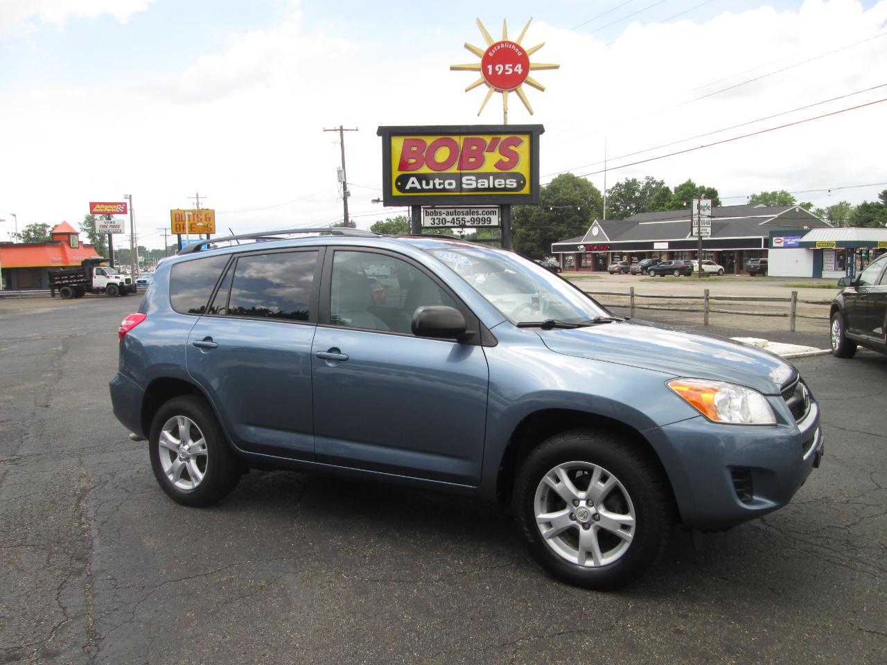 Toyota RAV4 Base I4 4WD 2012