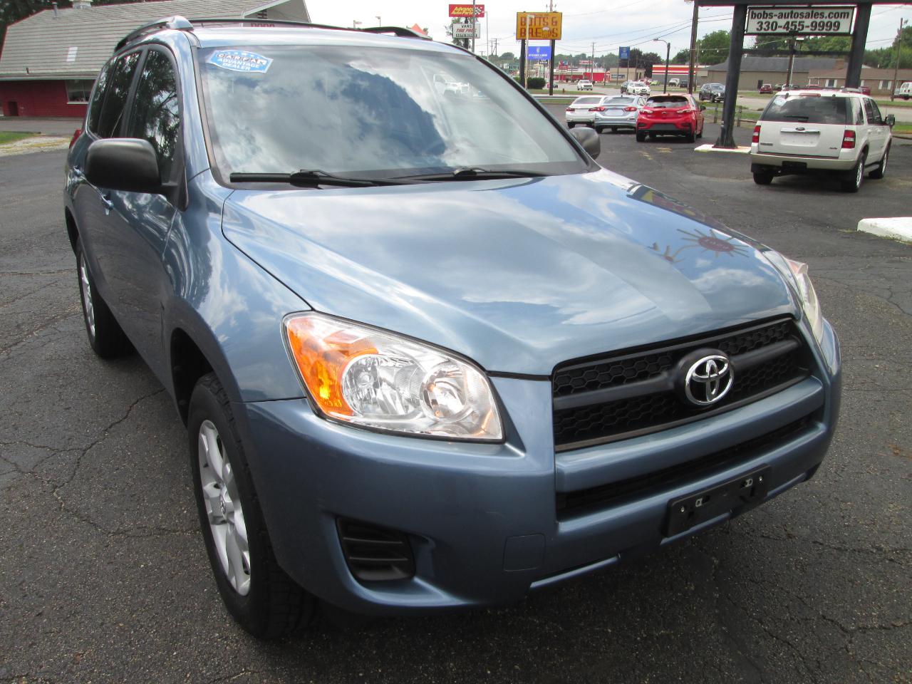 Toyota RAV4 Base I4 4WD 2012