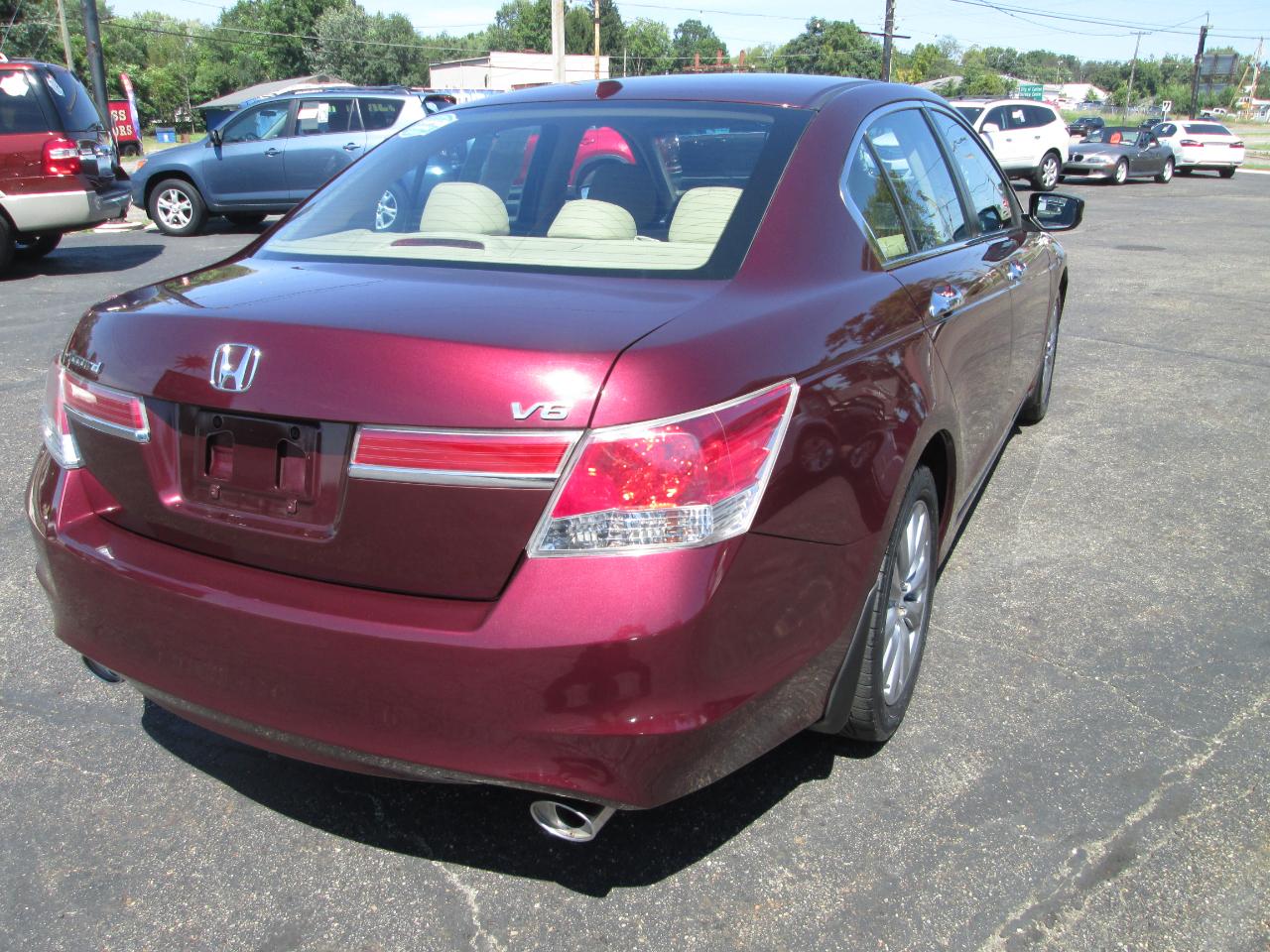 Honda Accord EX-L V-6 Sedan AT 2011