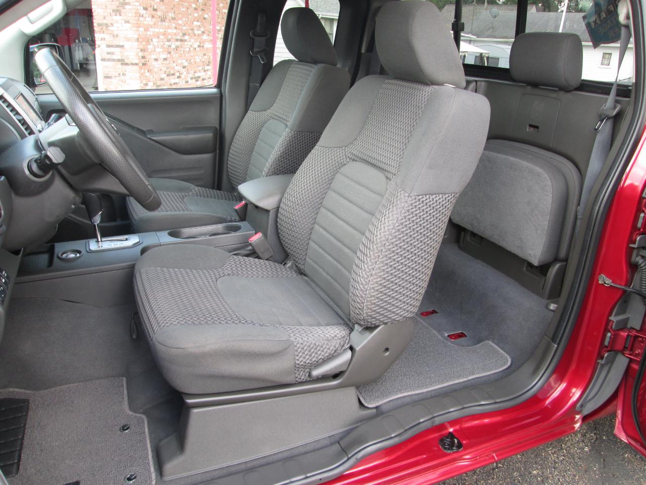 Nissan Frontier SV King Cab 4X4 V6 2020