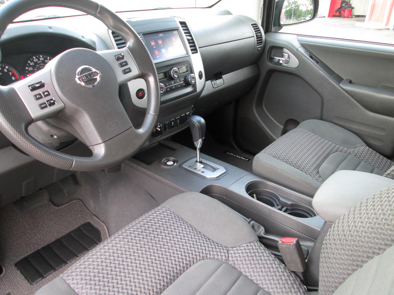 Nissan Frontier SV King Cab 4X4 V6 2020