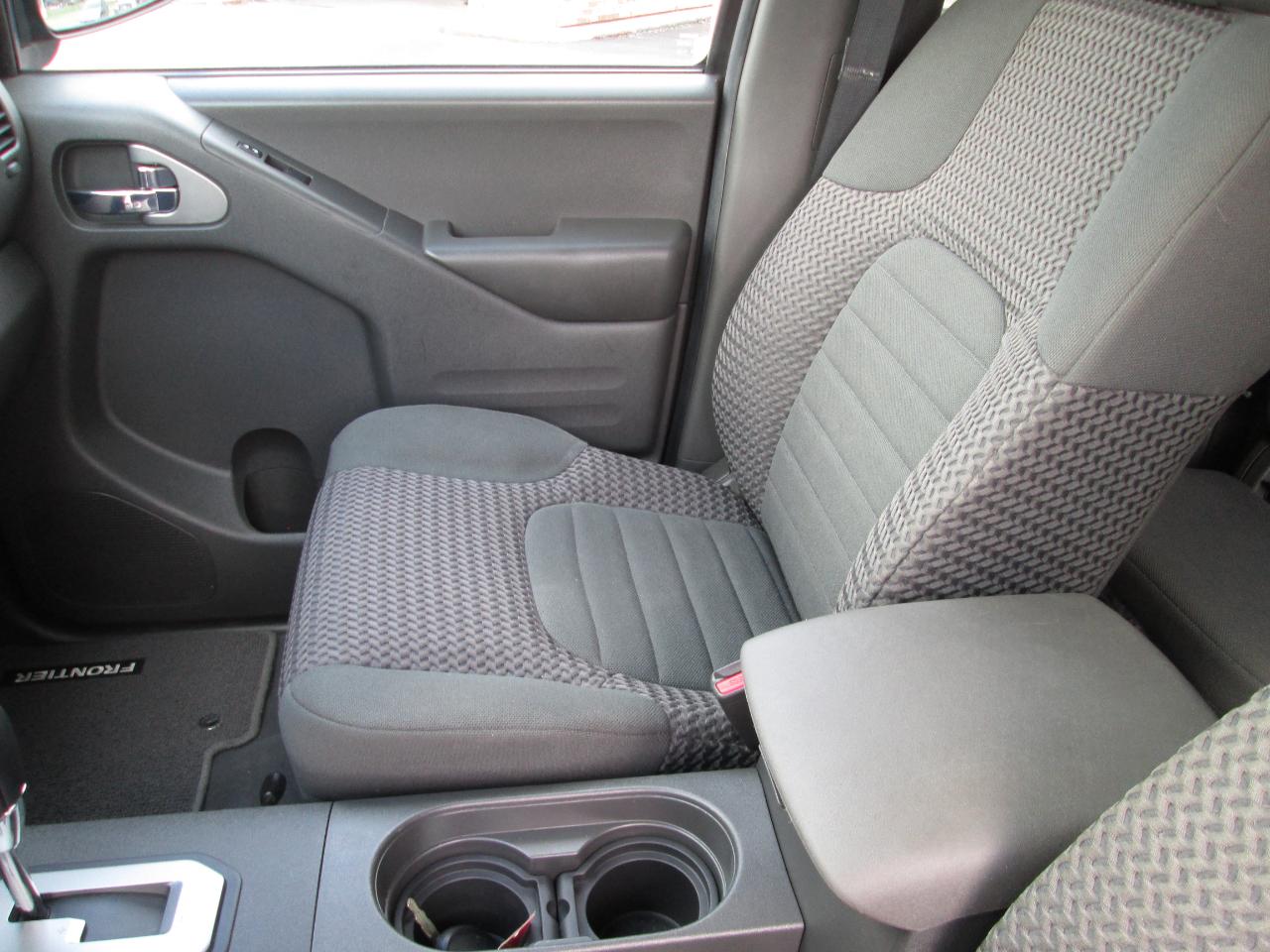 Nissan Frontier SV King Cab 4X4 V6 2020