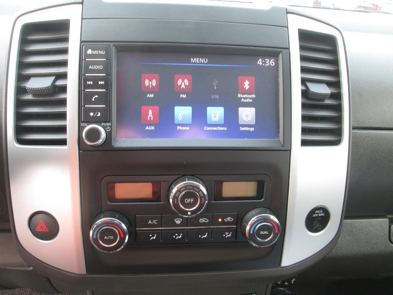 Nissan Frontier SV King Cab 4X4 V6 2020