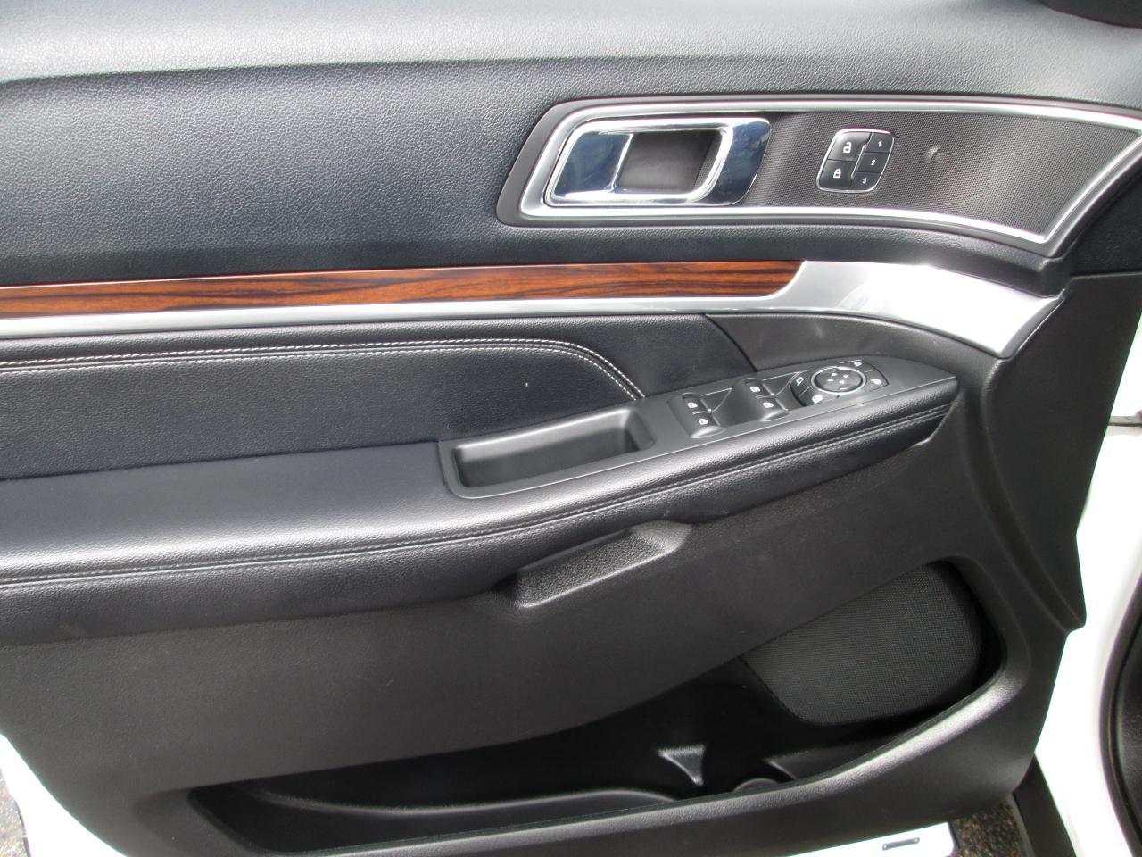 Ford Explorer Limited 4WD 2016