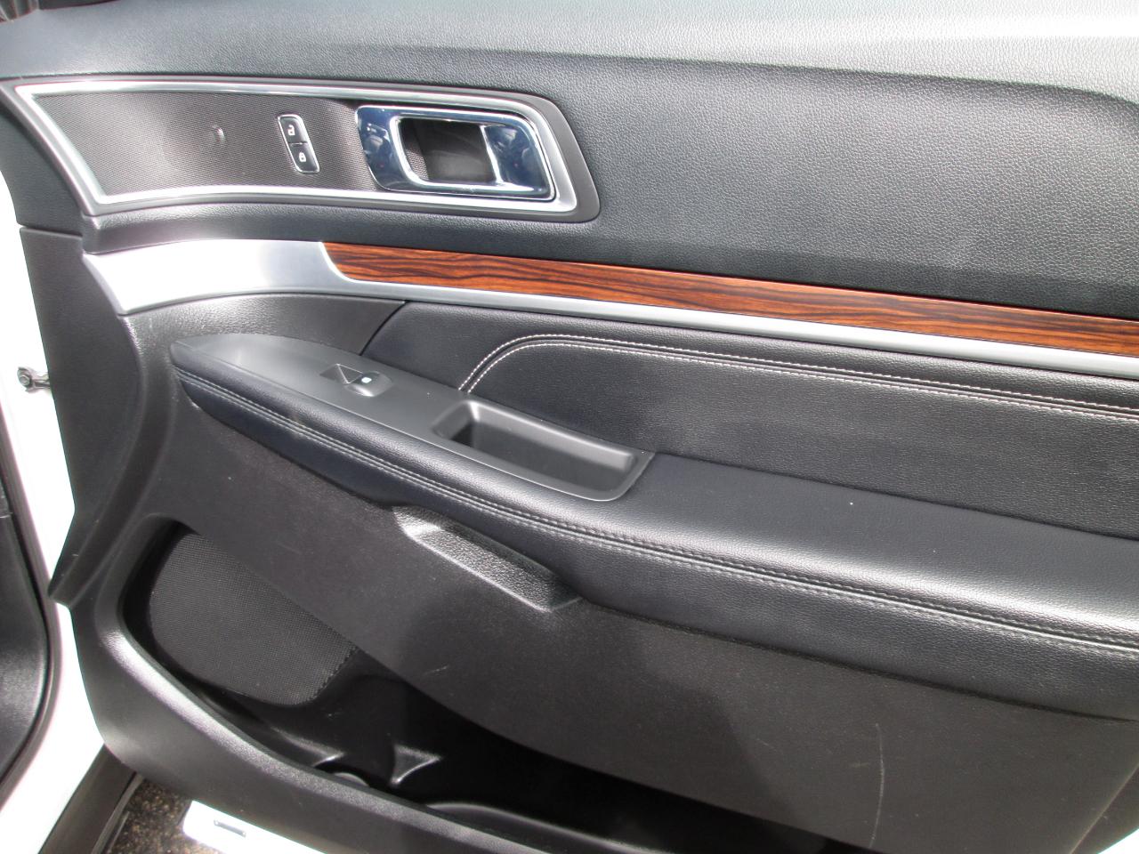 Ford Explorer Limited 4WD 2016