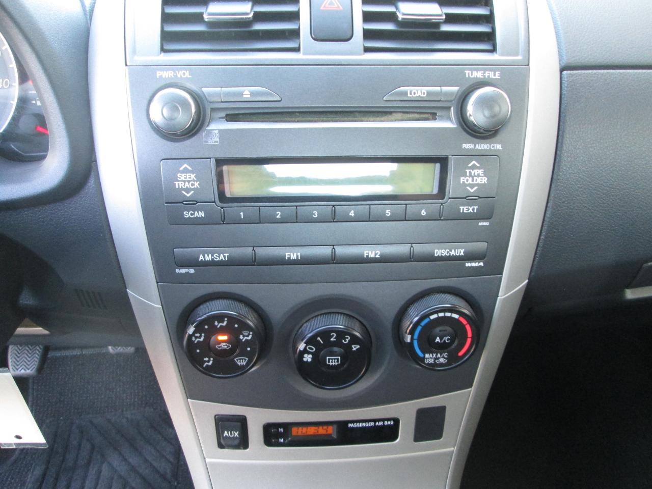 Toyota Corolla S 5-Speed MT 2010