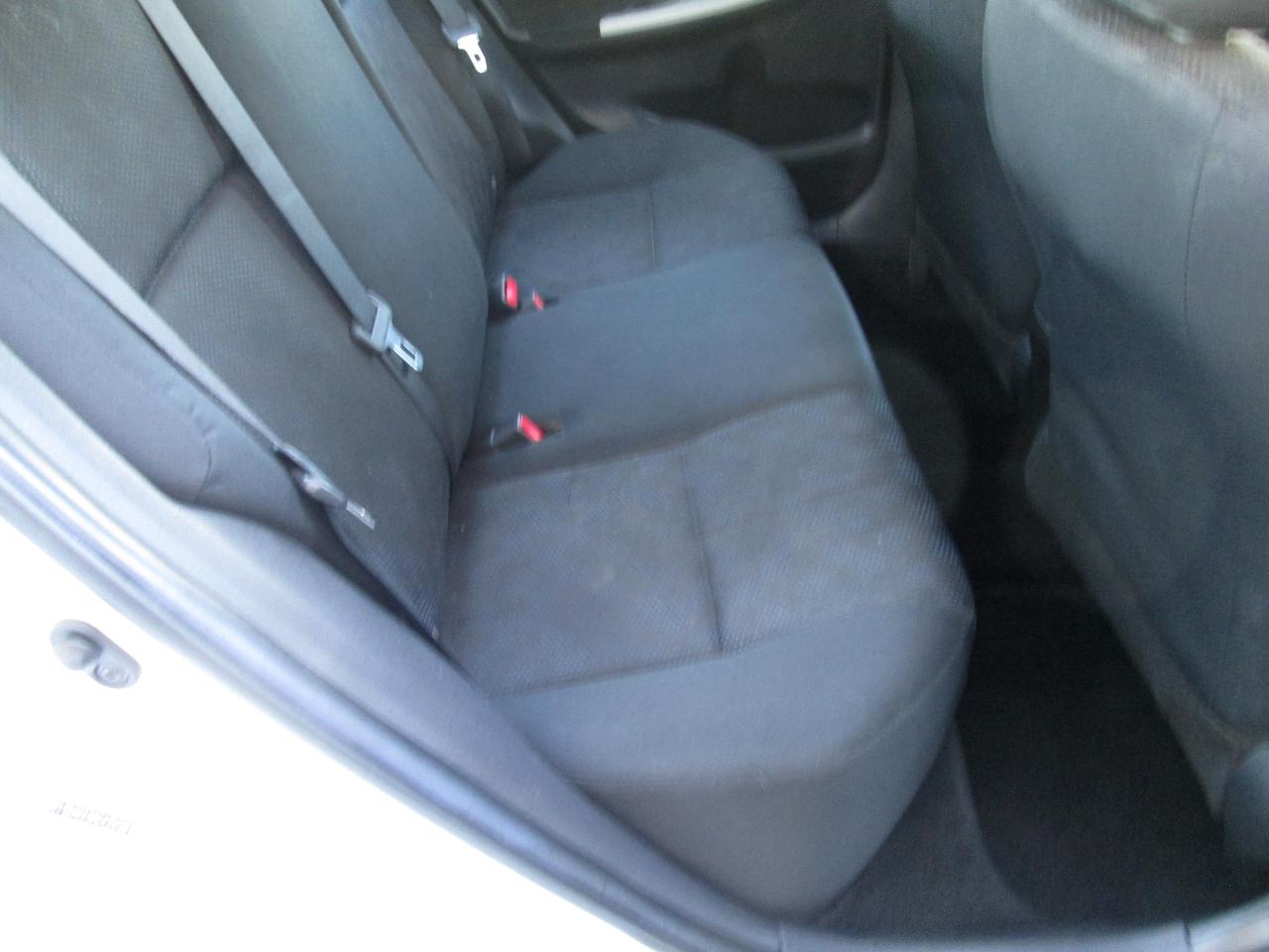 Toyota Corolla S 5-Speed MT 2010