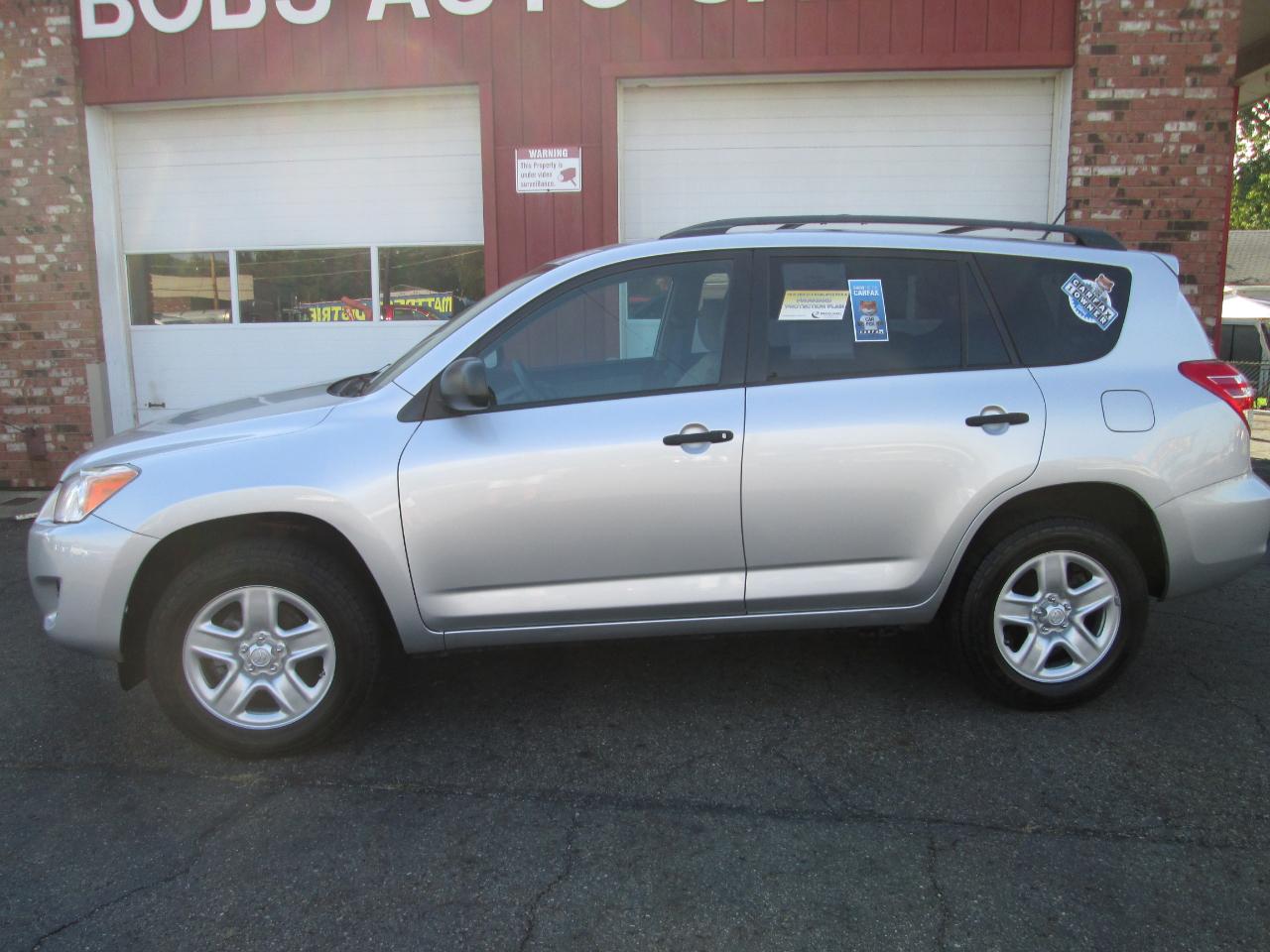 Toyota RAV4 Base I4 4WD 2011