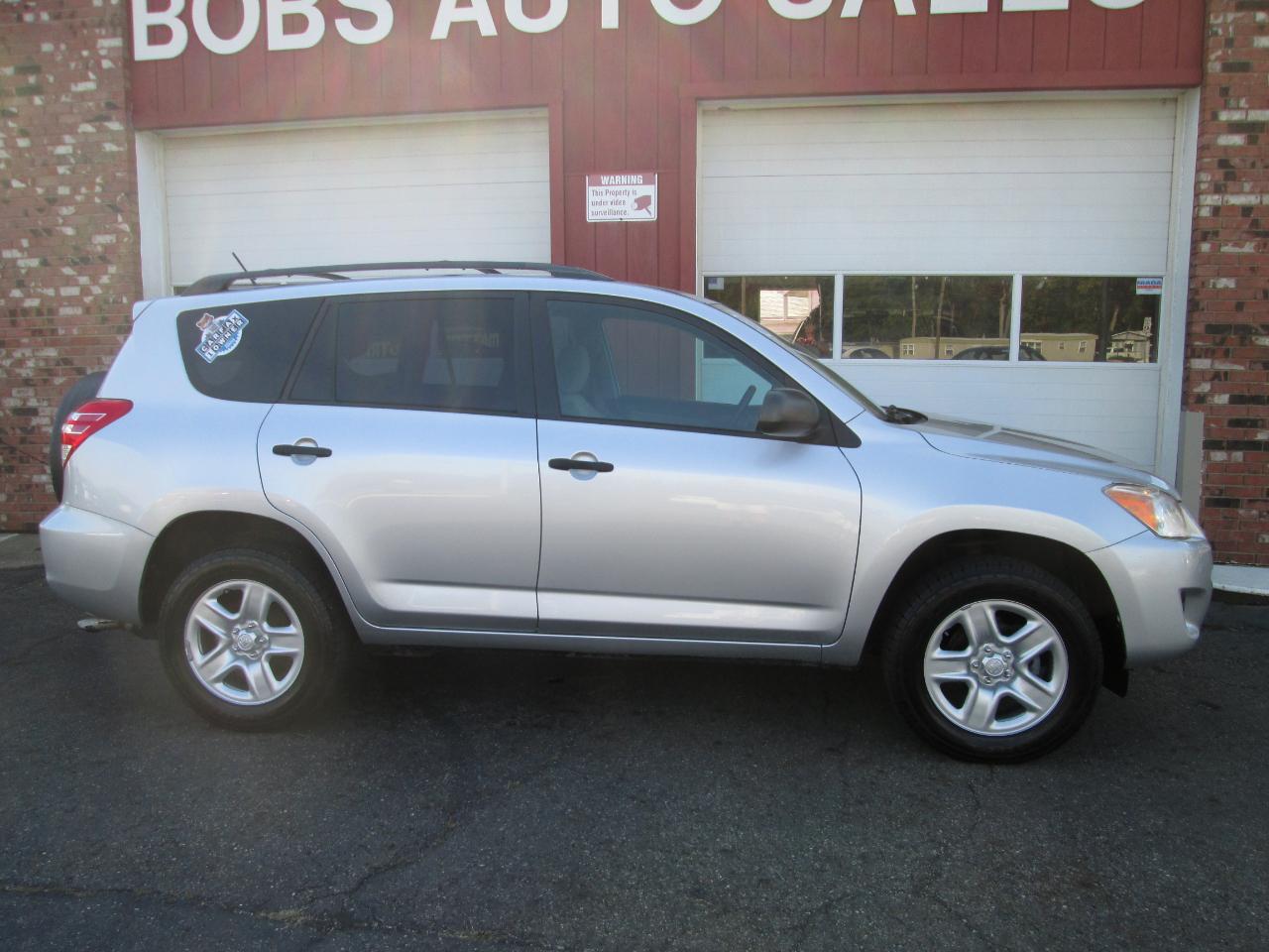 Toyota RAV4 Base I4 4WD 2011
