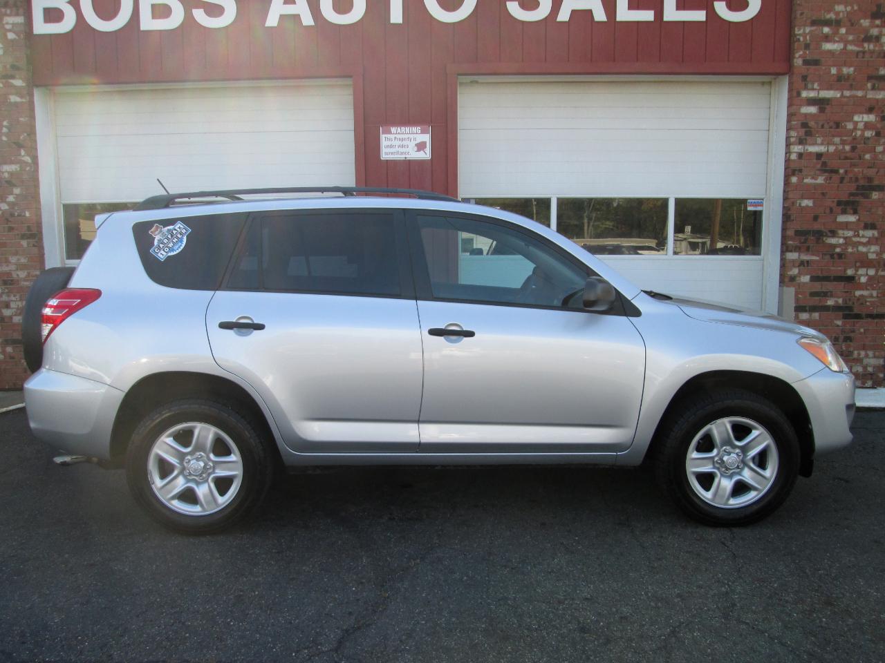 Toyota RAV4 Base I4 4WD 2011