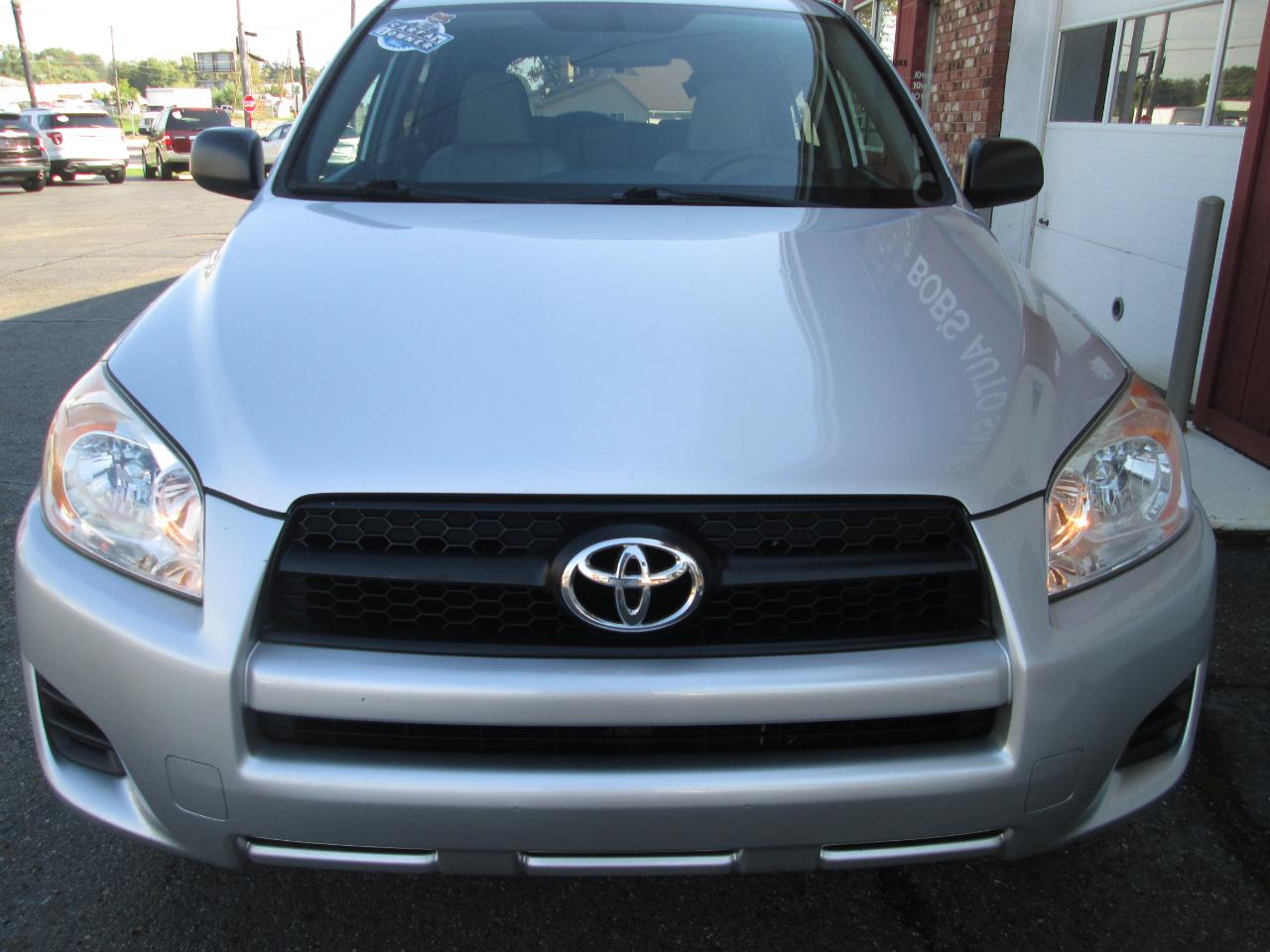 Toyota RAV4 Base I4 4WD 2011