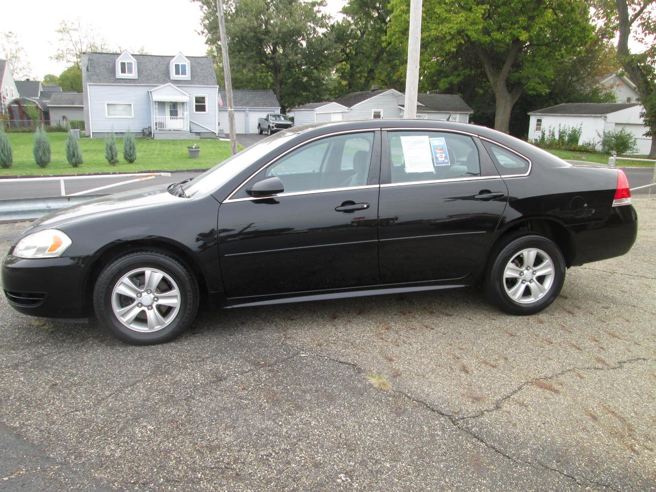 Chevrolet Impala photo 2