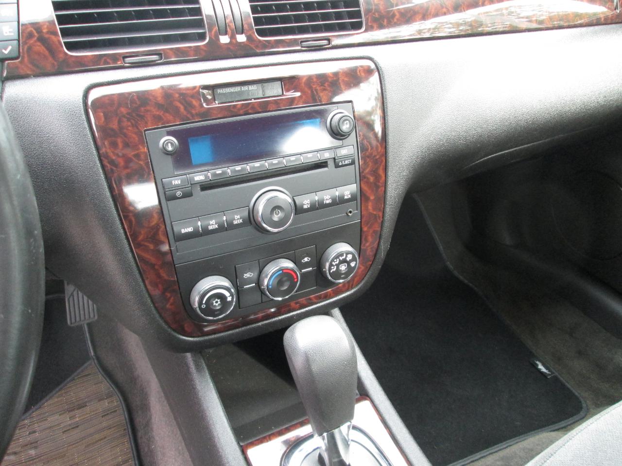 Chevrolet Impala photo 19