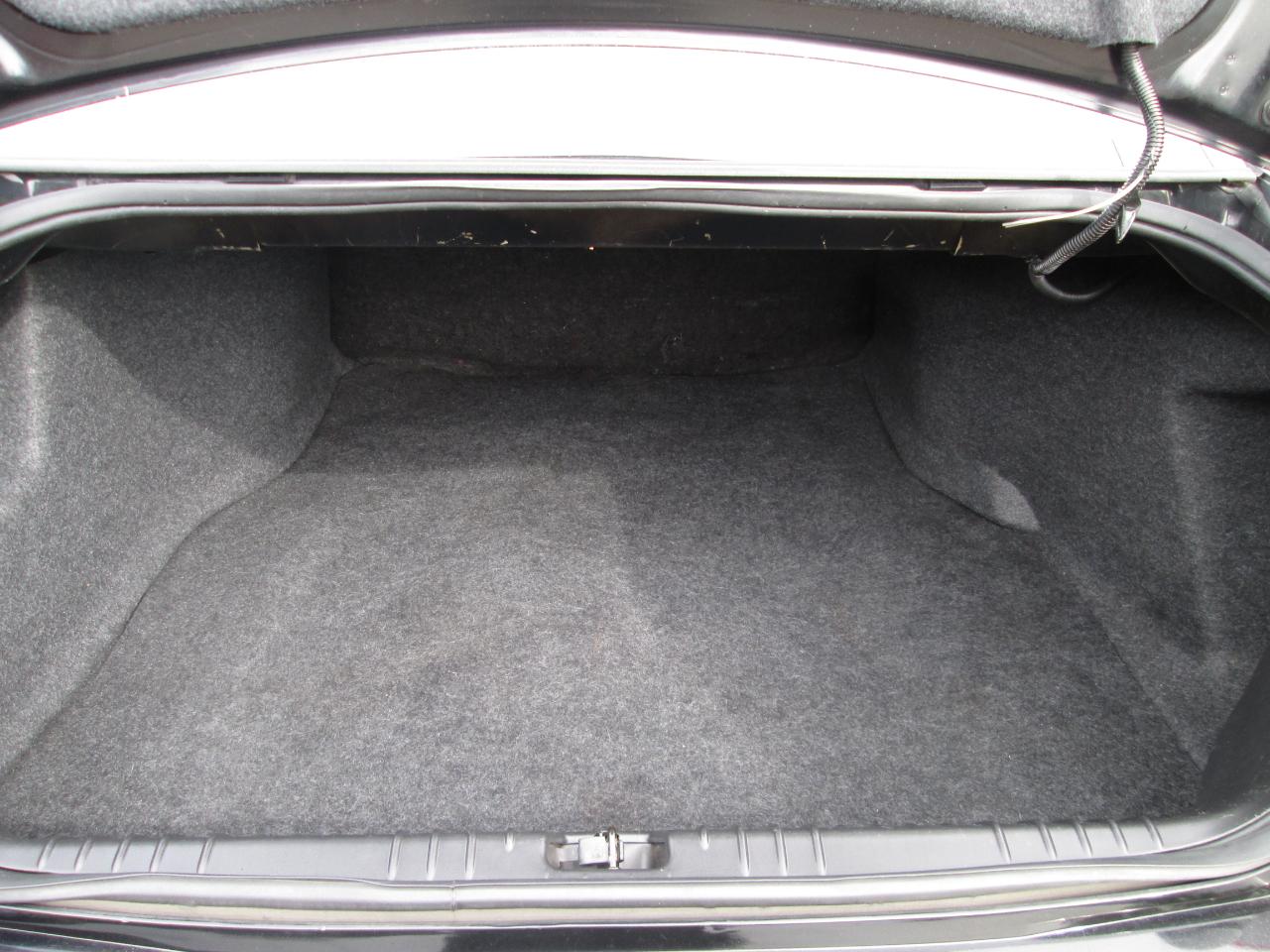 Chevrolet Impala photo 20