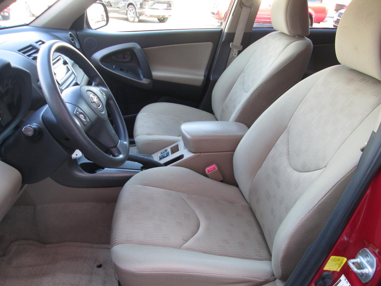 Toyota RAV4  2012