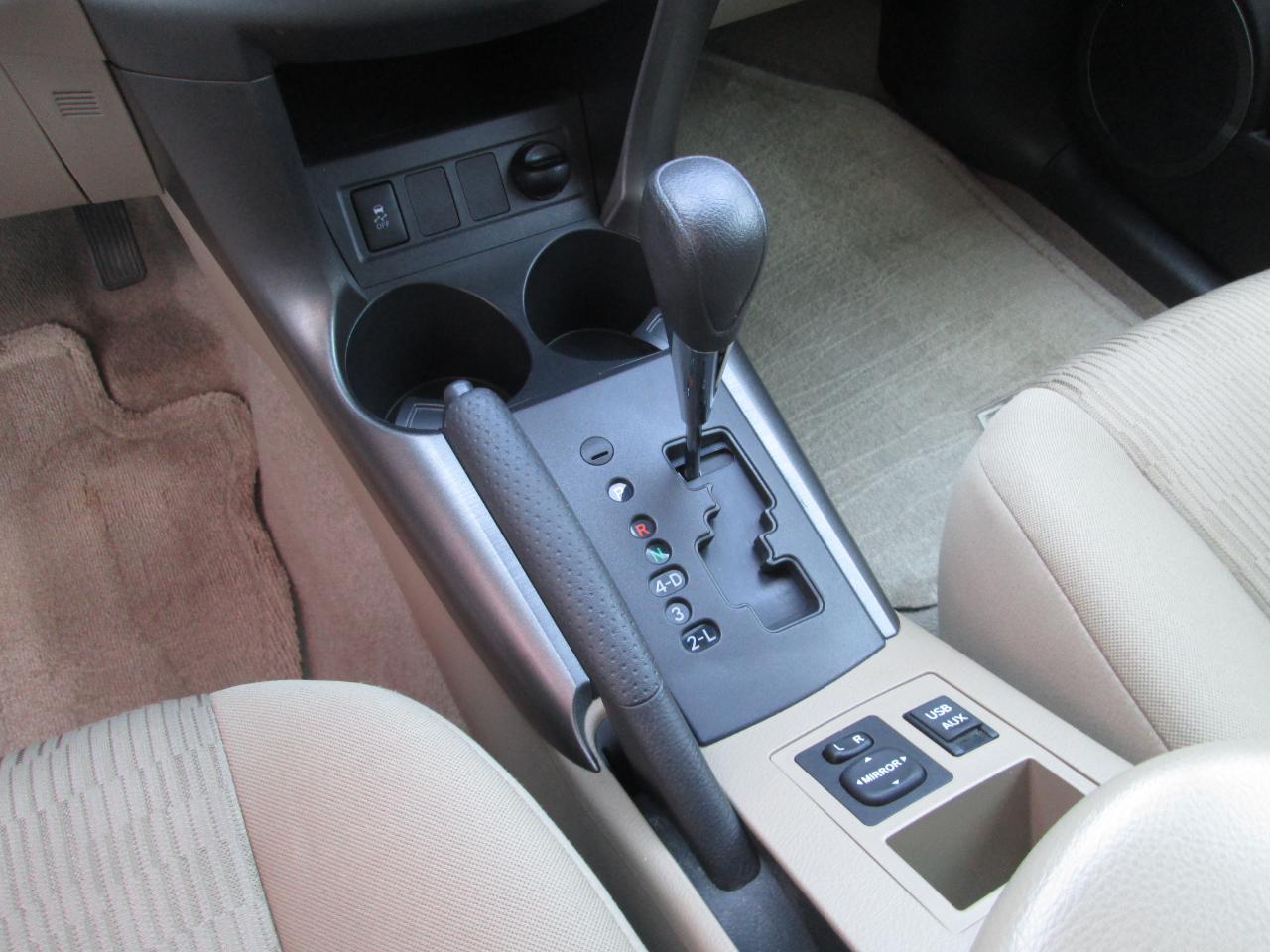 Toyota RAV4  2012