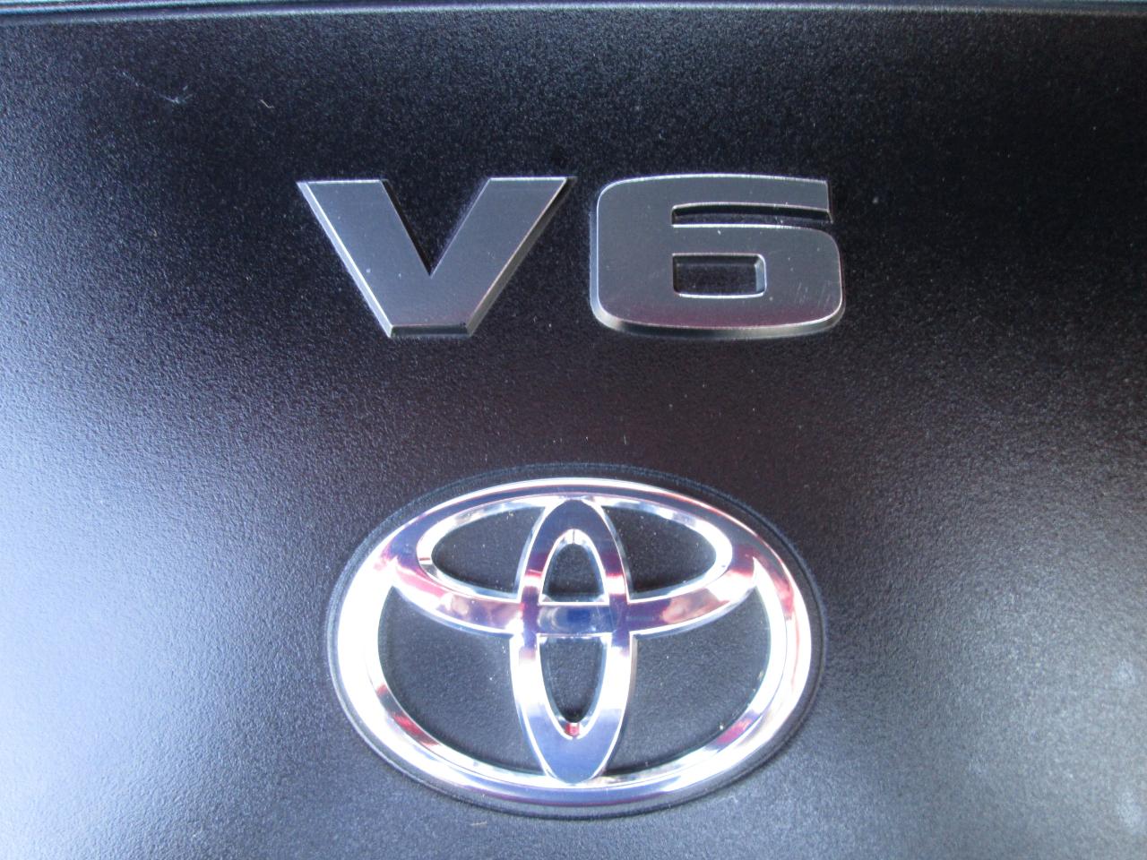 Toyota RAV4  2012