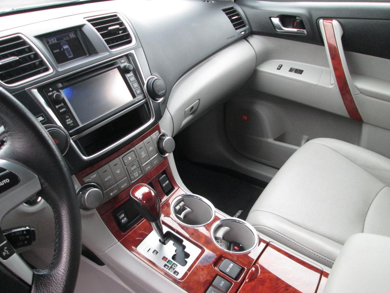 Toyota Highlander Limited 4WD 2013