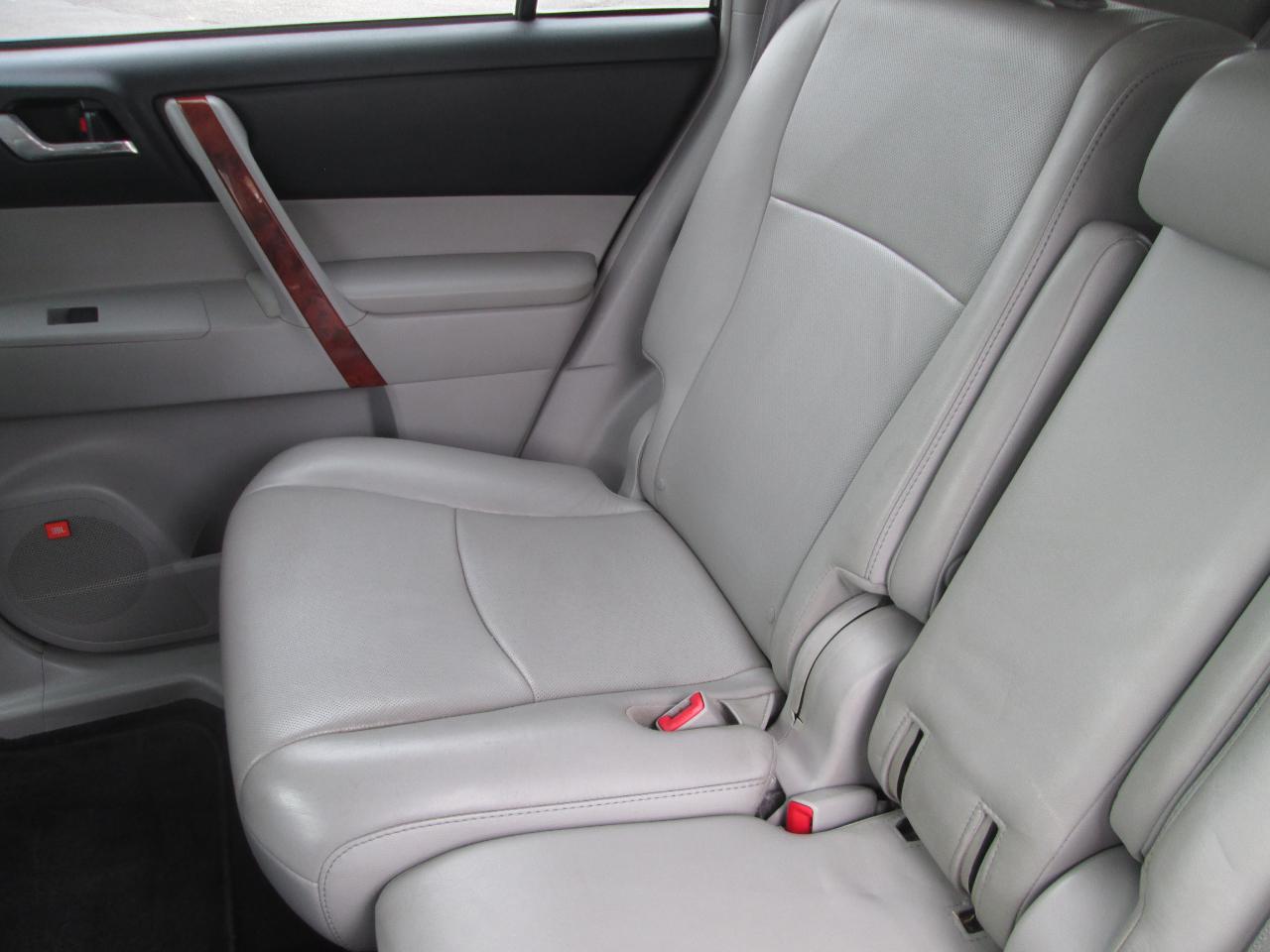 Toyota Highlander Limited 4WD 2013