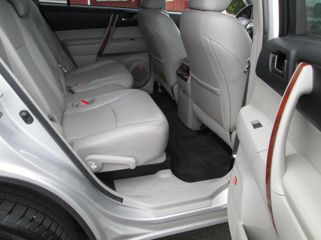 Toyota Highlander Limited 4WD 2013