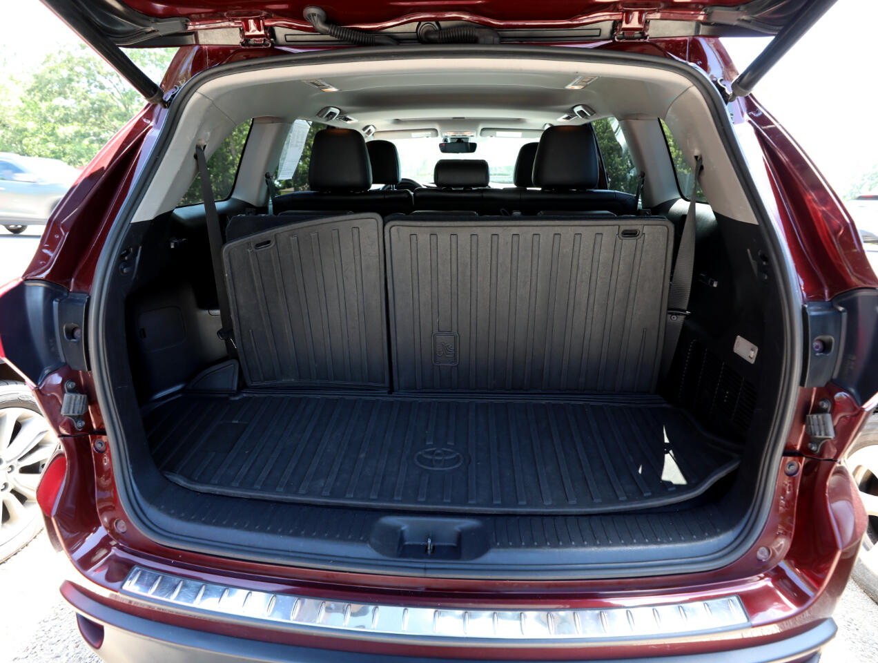 Toyota Highlander Hybrid XLE AWD 2019