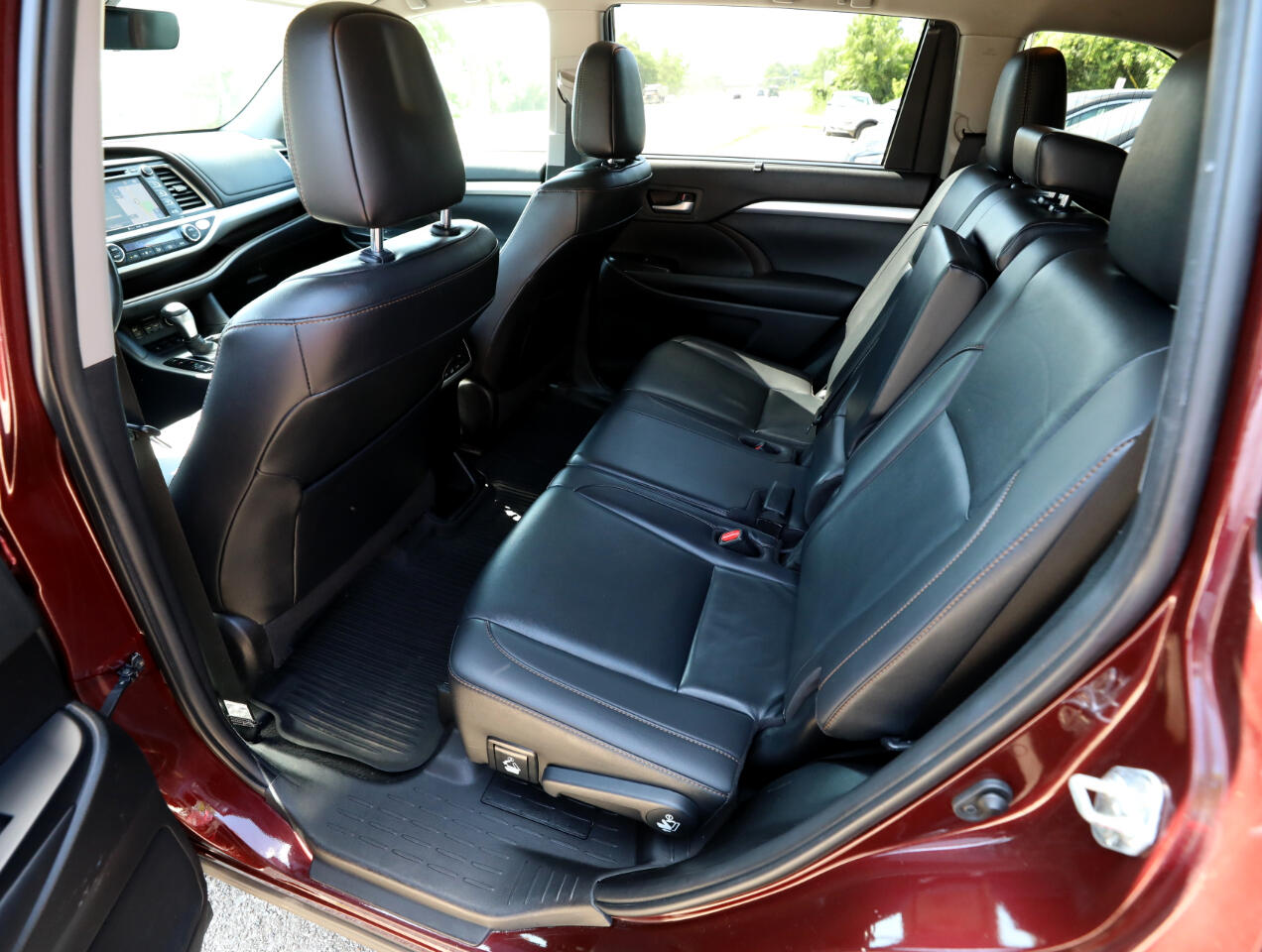 Toyota Highlander Hybrid XLE AWD 2019