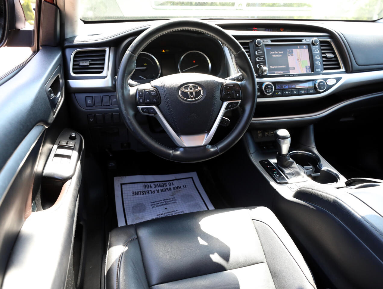 Toyota Highlander Hybrid XLE AWD 2019
