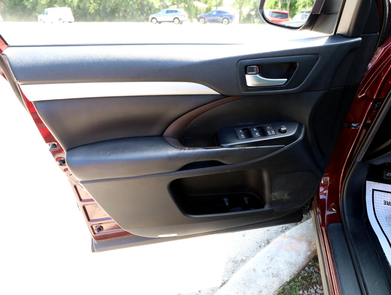 Toyota Highlander Hybrid XLE AWD 2019