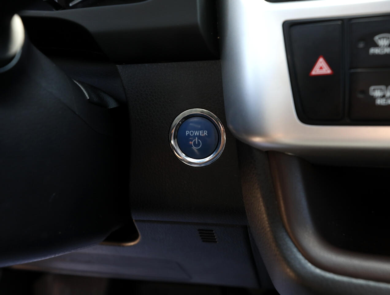 Toyota Highlander Hybrid XLE AWD 2019