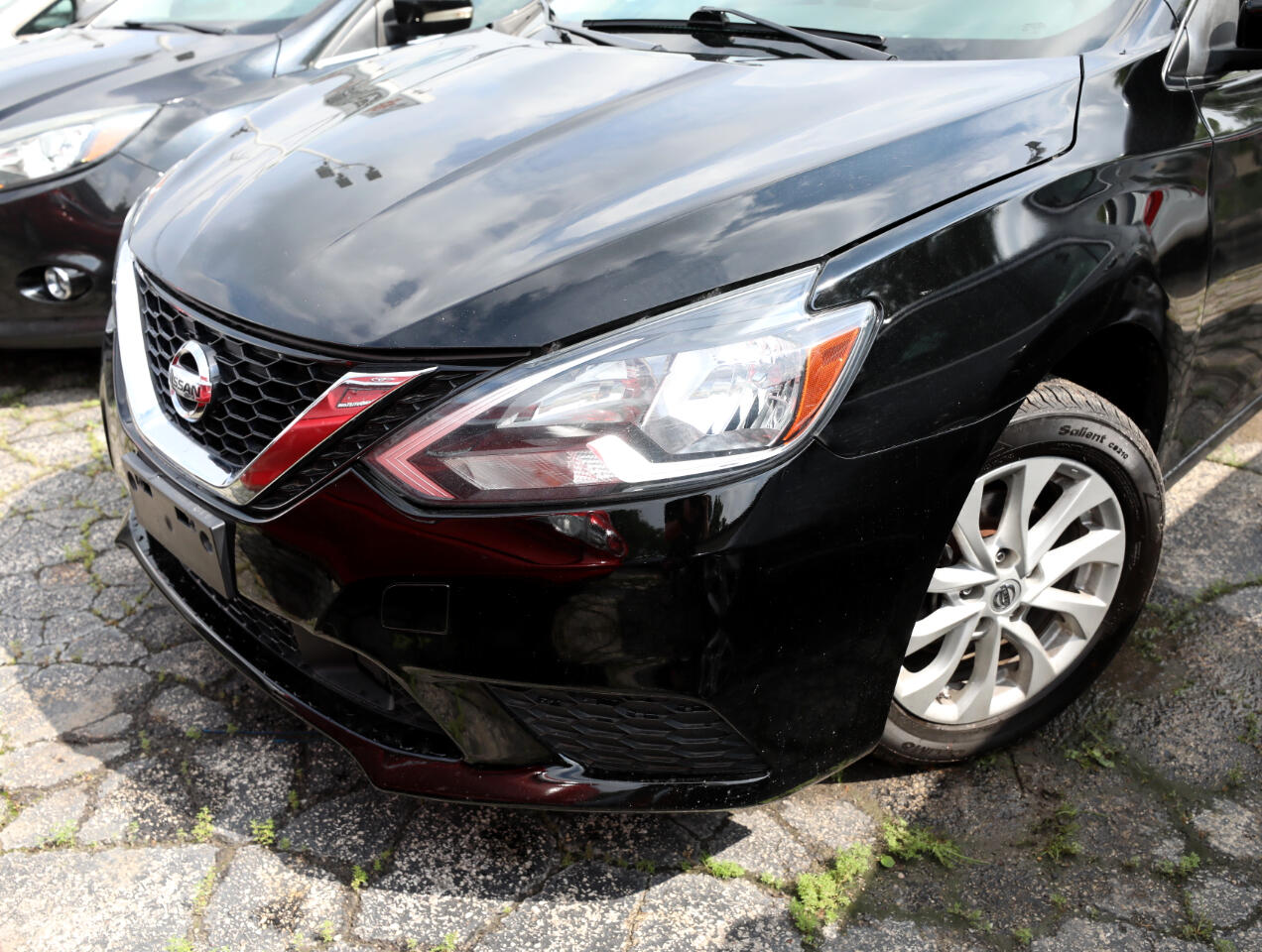 2019 Nissan Sentra SV photo 2