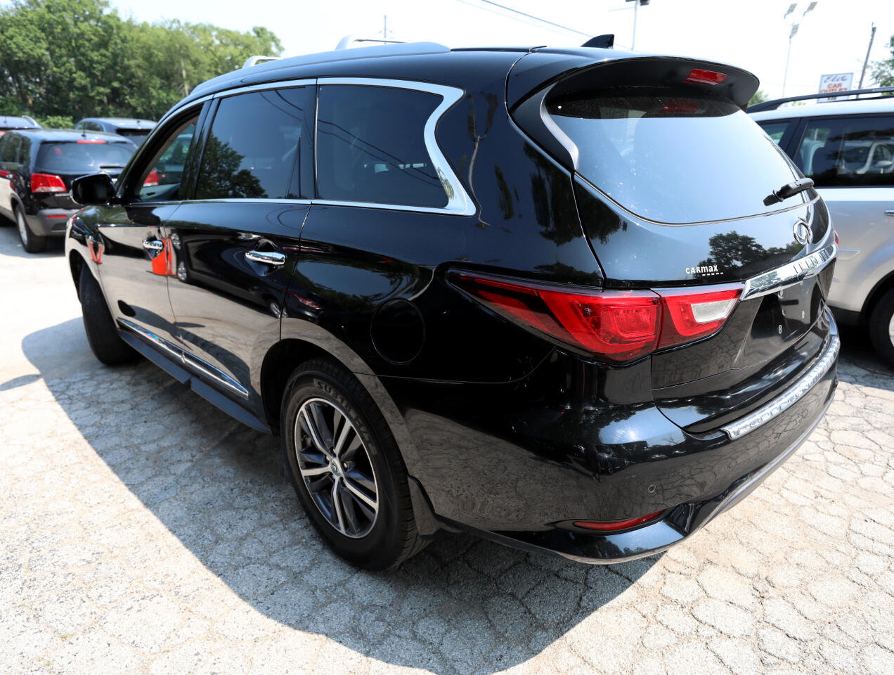 2017 Infiniti QX60 Base AWD photo 8