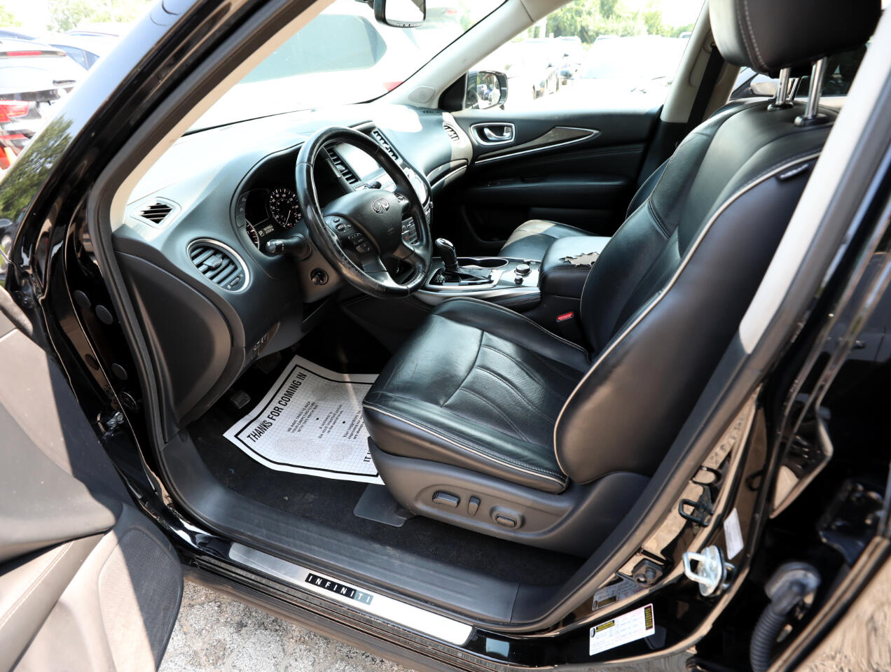 2017 Infiniti QX60 Base AWD photo 17