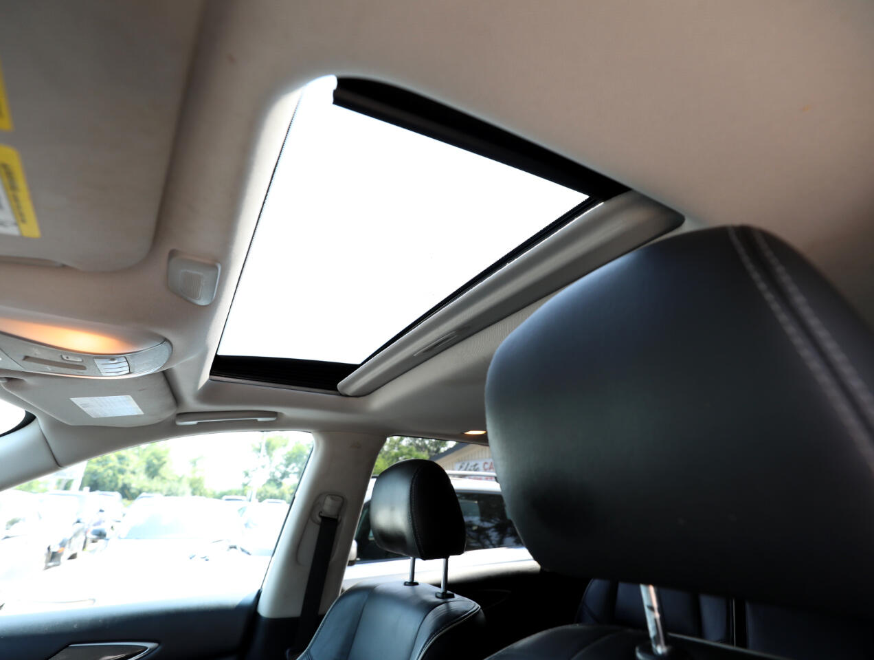 2017 Infiniti QX60 Base AWD photo 18