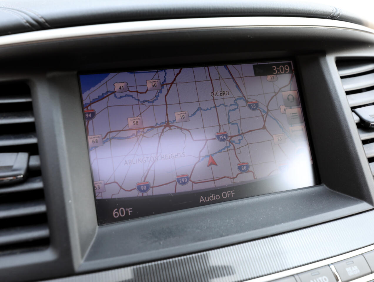 2017 Infiniti QX60 Base AWD photo 23