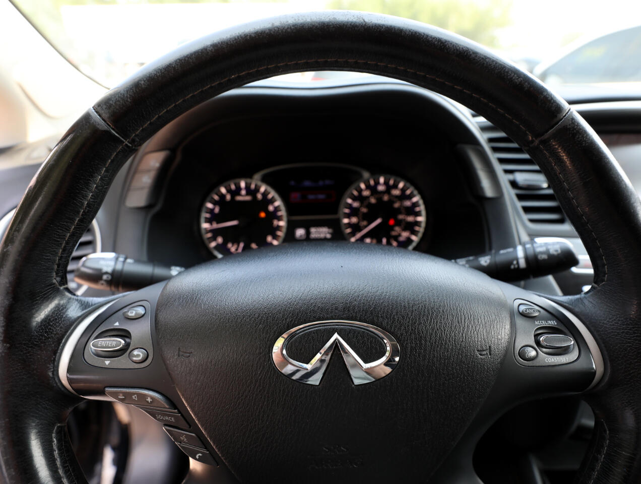 2017 Infiniti QX60 Base AWD photo 27
