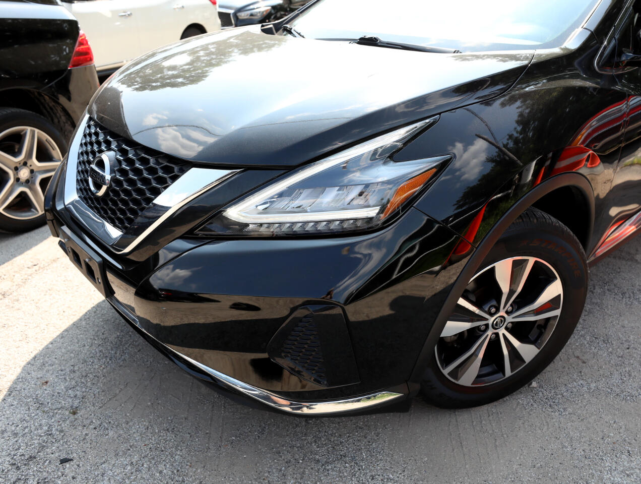 2020 Nissan Murano S photo 2
