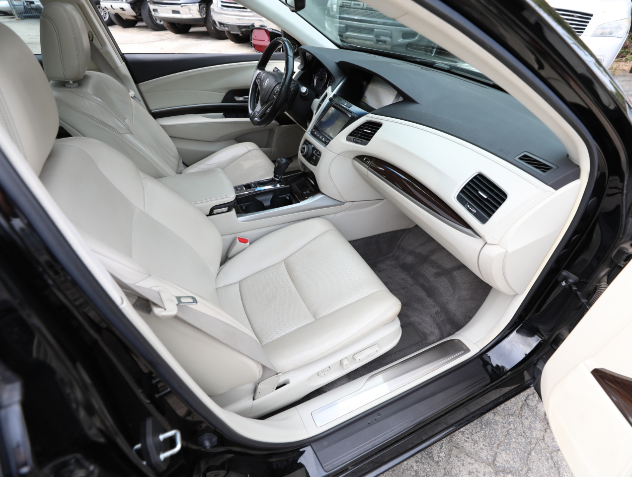 Acura RLX 6-Spd AT w/Technology Package 2016